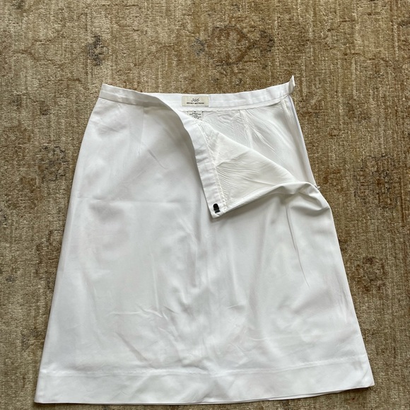 Brooks Brothers Classic White A-Line Skirt - Picture 7 of 9